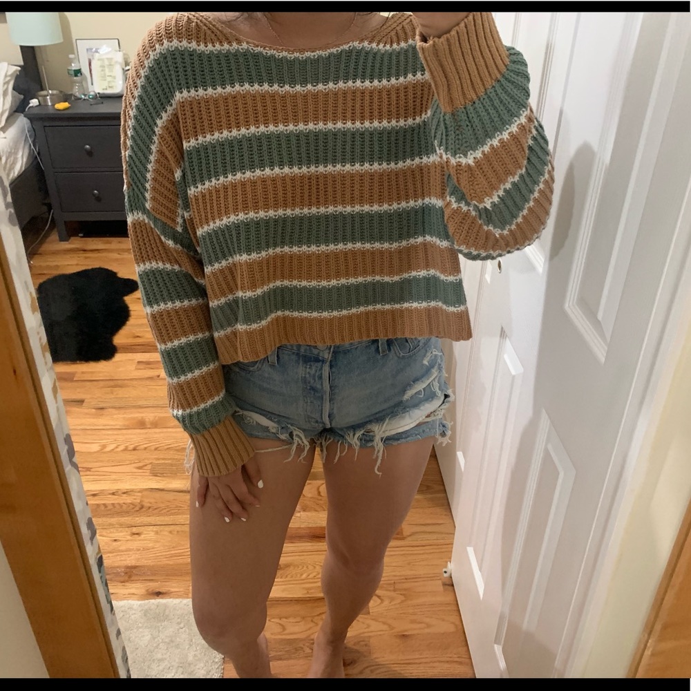 SWEATER
